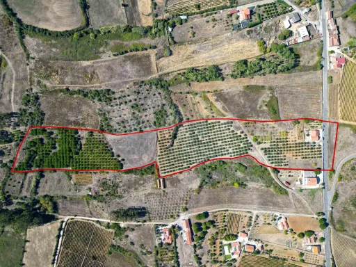 Moradia independente com terreno