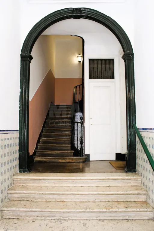 T1 + 1 - Estrela, Lisboa