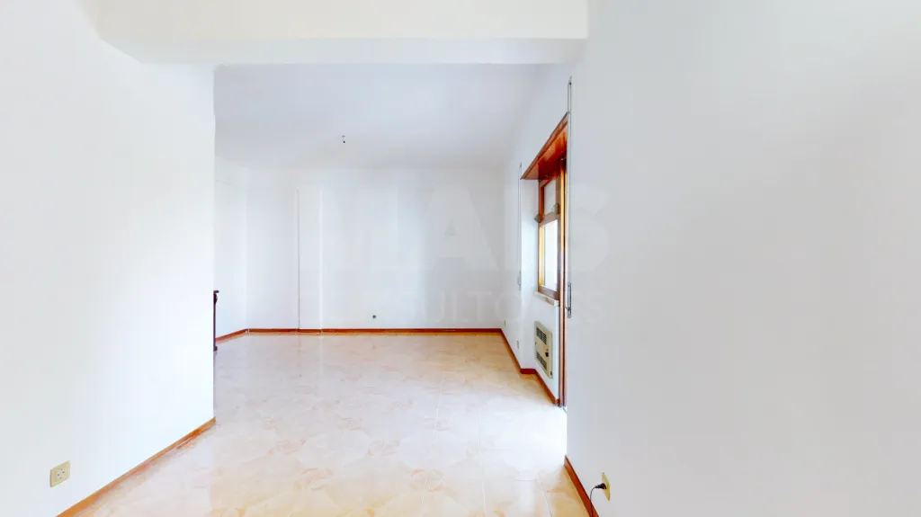 Apartamento T3 Remodelado no Centro de Oeiras | Elevador | 105 m² | Excelente Oportunidade