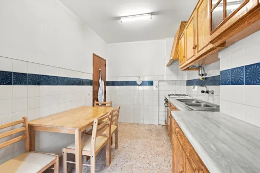 Apartamento T2 com marquise em Peniche