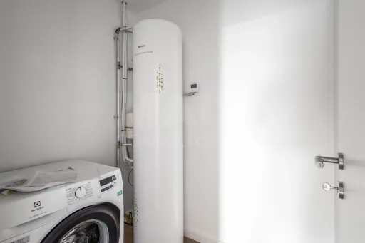Apartamento T3 Novo com garagem -- Santa Bárbara