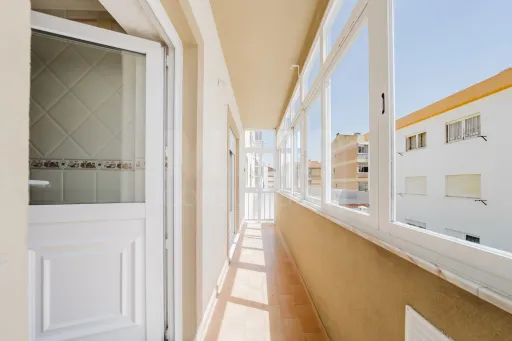 Apartamento T3 com garagem em Peniche