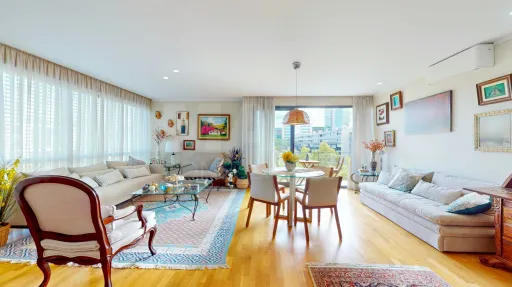 4 bedroom apartment in Parque da Nações