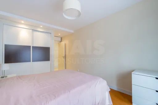 Apartamento T2 com Elevador e Parqueamento no Montijo