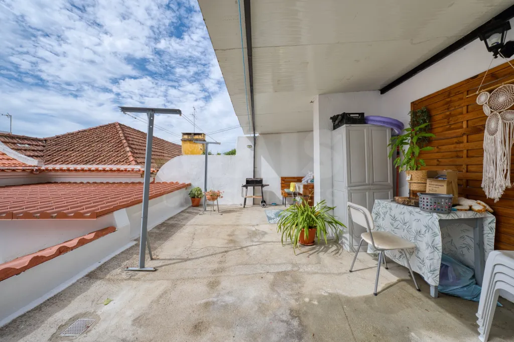 Moradia T3 renovada centro de Coruche