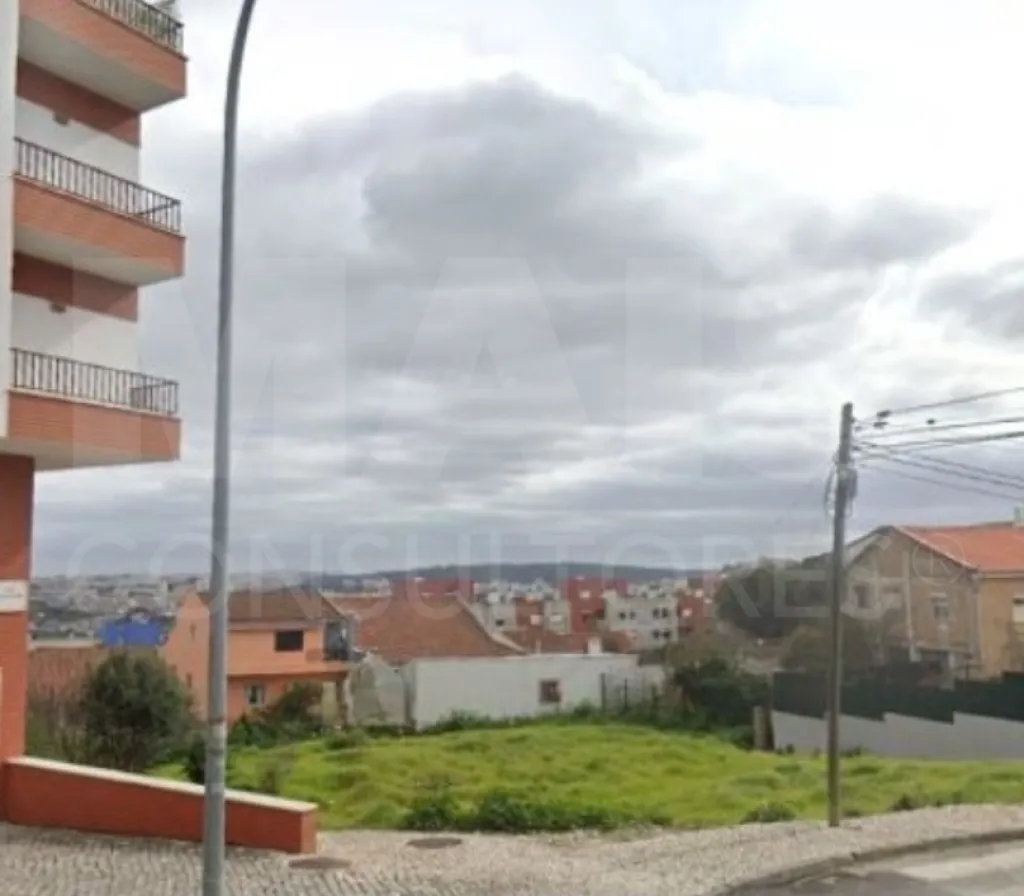 Oportunidade de construir a sua moradia