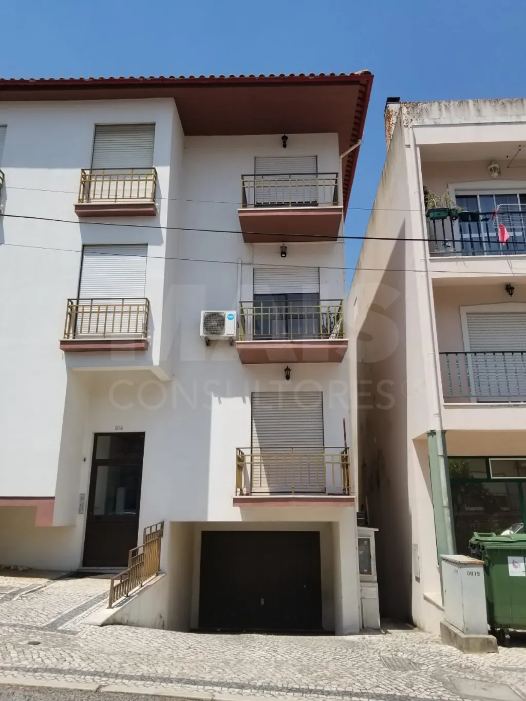 3 bedroom apartment with garage in Alcanena