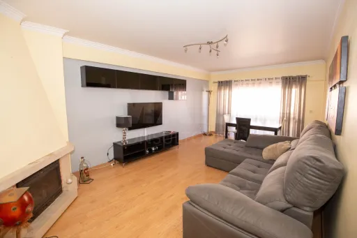 T3 Casal da Serra com Varandas e Vista Rio