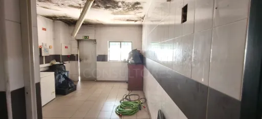 Restaurante em Funcionamento – Samora Correia