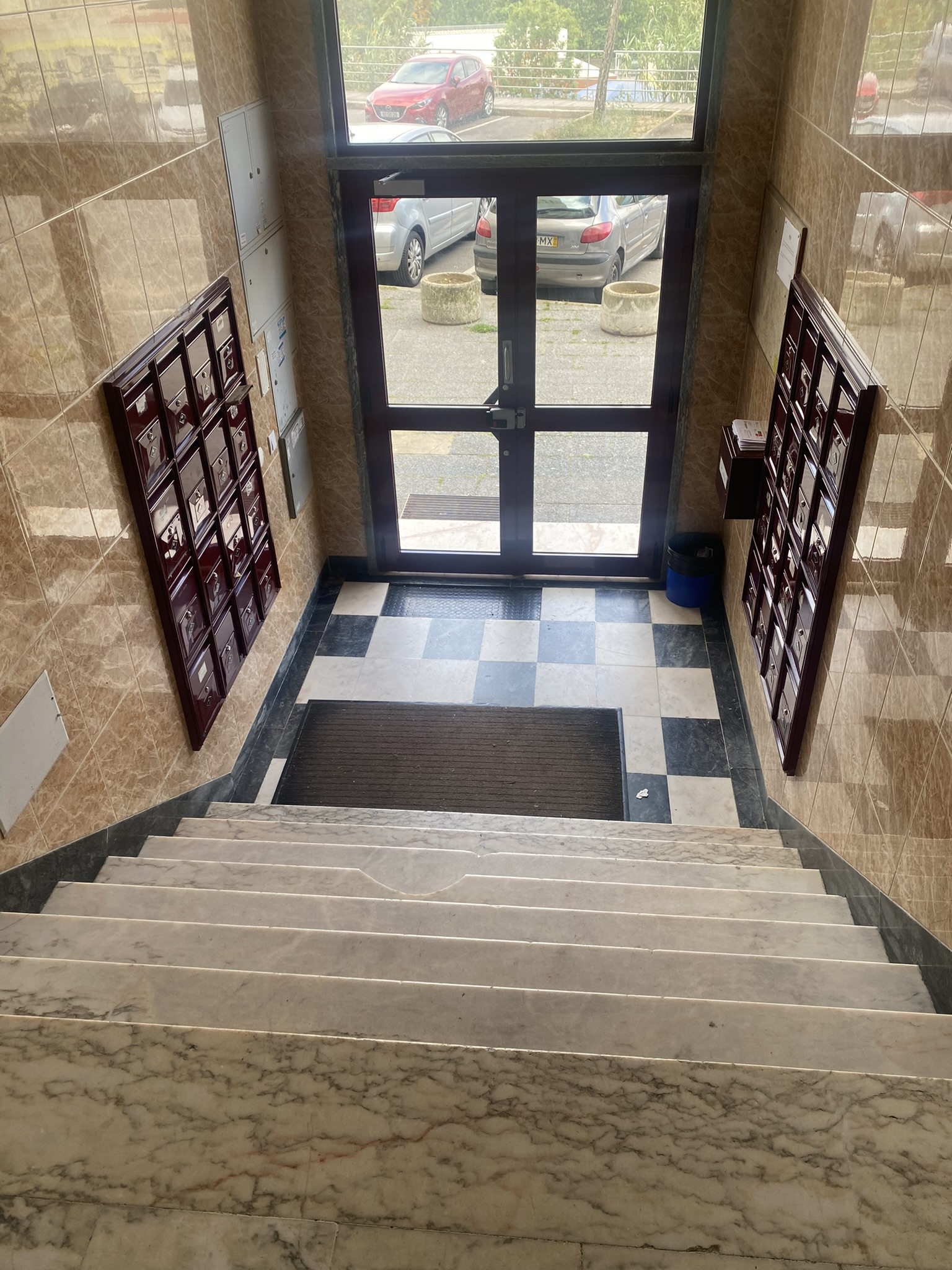 Apartamento T2 no Cacém com varanda