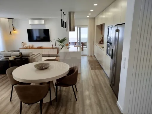 3-Bedroom Top-Floor Apartment with Panoramic Balcony, Garage, and Storage Room | Downtown Lourinhã, 10 Minutes from the Beach