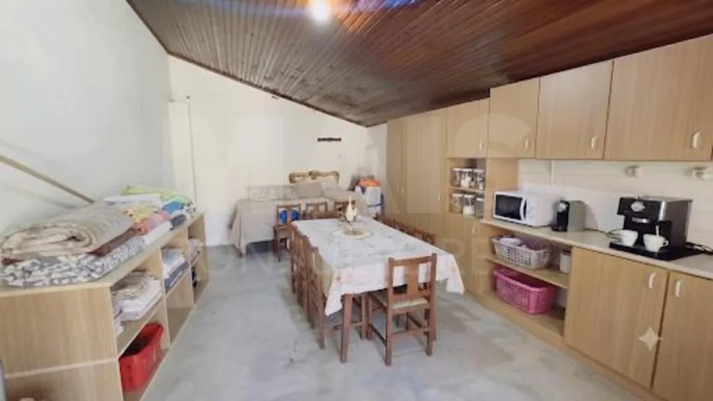 Moradia T5+1 Remodelada com Garagem, Anexo e Vista Panorâmica sobre o Campo -  Merendeiro - Lourinhã