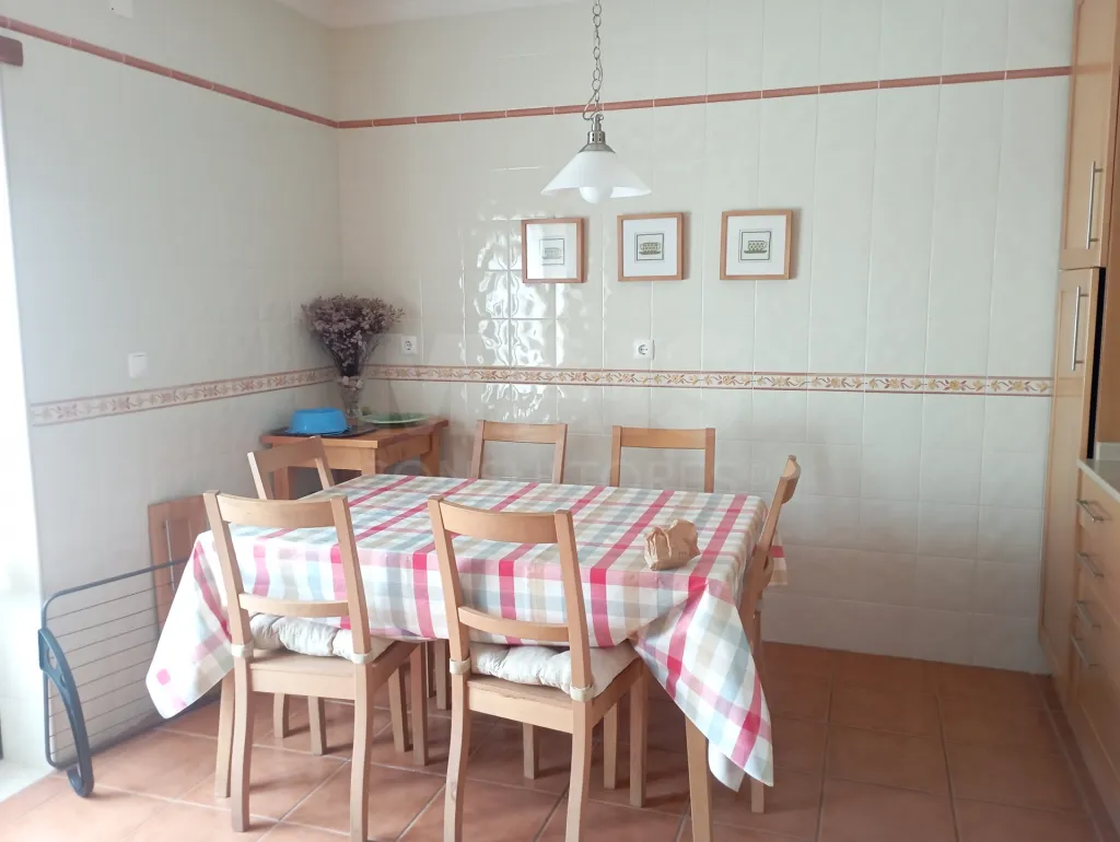Moradia T2 + 1 Mobilada com Garagem e Quintal - Casais do Baleal