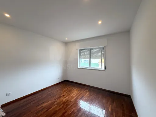 Apartamento T2 remodelado em Peniche