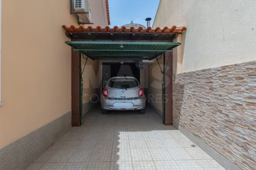 Moradia T3 com Garagem em Samora Correia