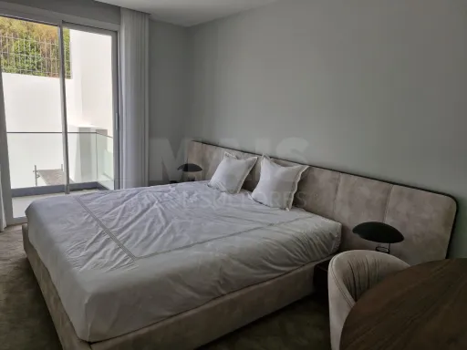 Luxuoso   apartamento T3 com Varandas e 2 lugares de  garagem