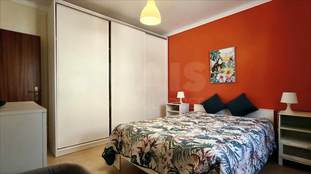 2-Bedroom + 1 Apartment in a Townhouse with a Terrace, Ocean View, Jacuzzi, and Parking!