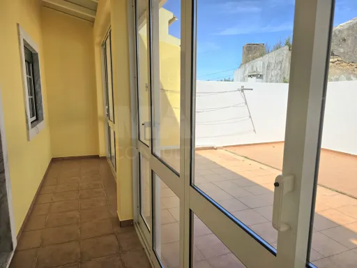 Moradia T4 com Terraço, Jardim e Garagem Fechada – Vale Maceira, Alfeizerão
