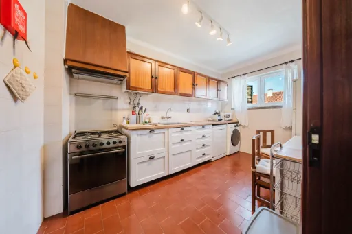 2-bedr. apartment with attic and balcony near Baleal beach