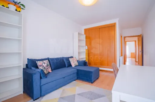 3-Bedroom Apartment in Quinta da Cutileira