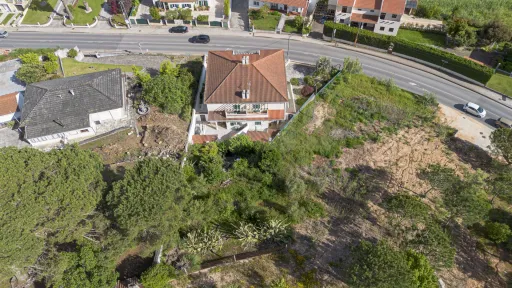 4-bedr. house, center of Cadaval, with garage