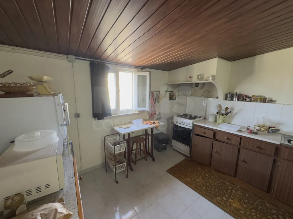 Moradia T2+3 com Terreno de quase 3000m2 Urbano