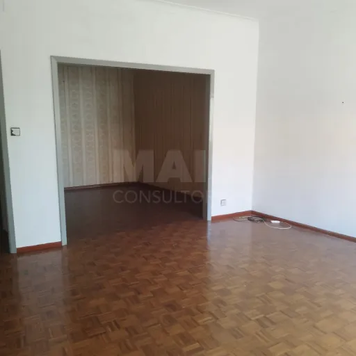 Moradia T5 em Figueira de Castelo Rodrigo