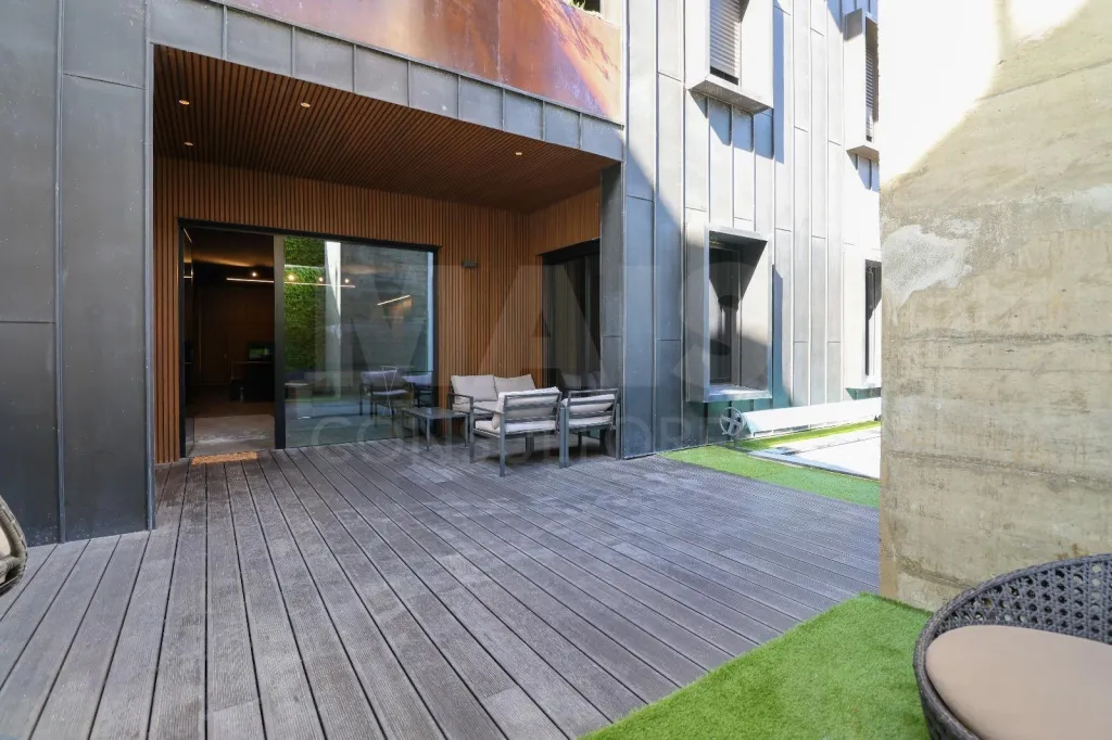 Apartamento T2 de LUXO com Piscina Privada no coração da Lourinhã