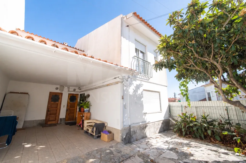 Moradia T3 Porto Salvo
