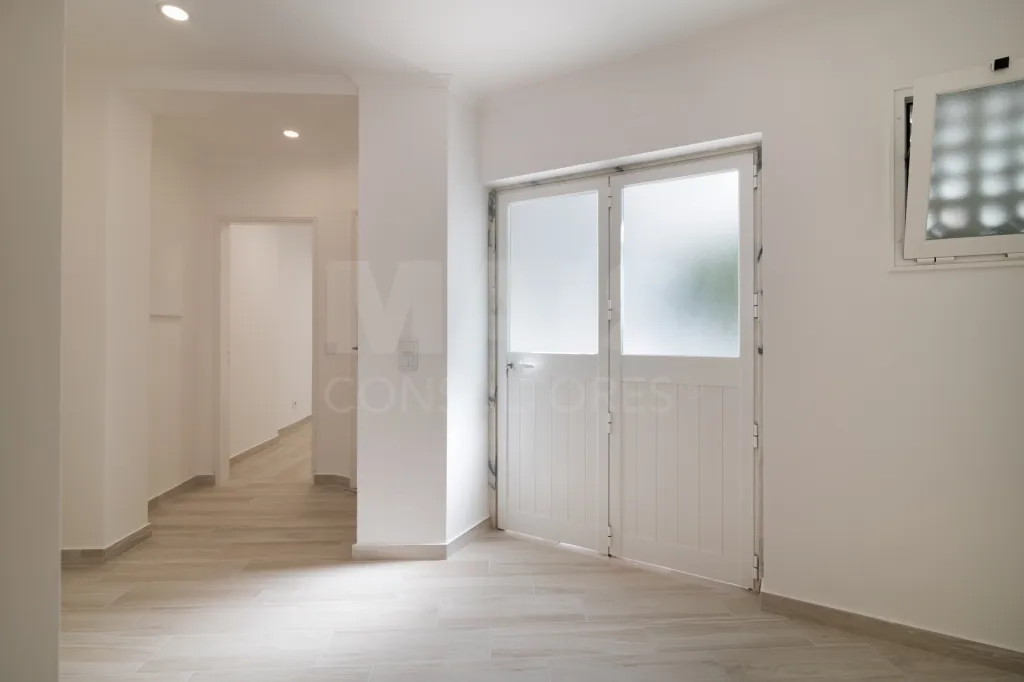 Moradia Isolada T4 Renovada — Abuxarda / Alvide, Cascais