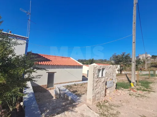 Moradia T1+1 Remodeladas a 10 minutos da cidade
