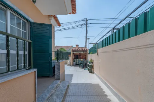 Moradia T3 com Garagem em Samora Correia