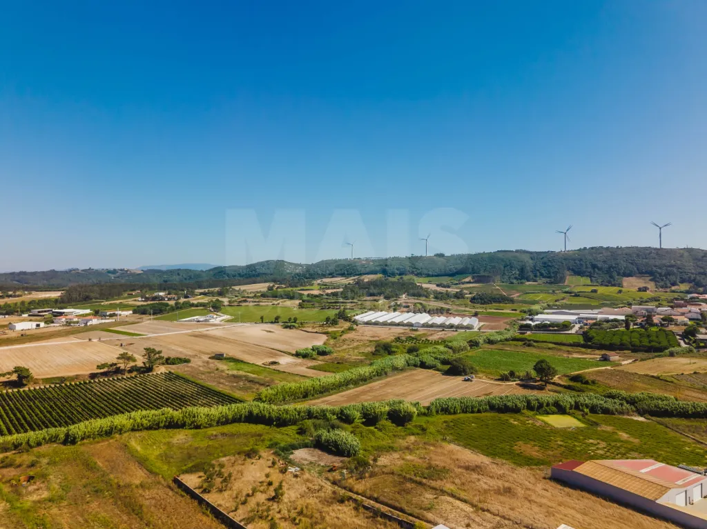 Terreno com viabilidade de construção
