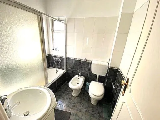 Apartamento T3 (originalmente T4) com 115 m² na Venteira – Amadora
