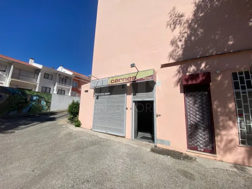 Great Shop, or Turn Into 1 Bedroom (Loures)