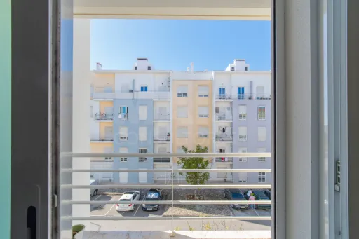 Apartamento T3 com garagem e arrecadação
