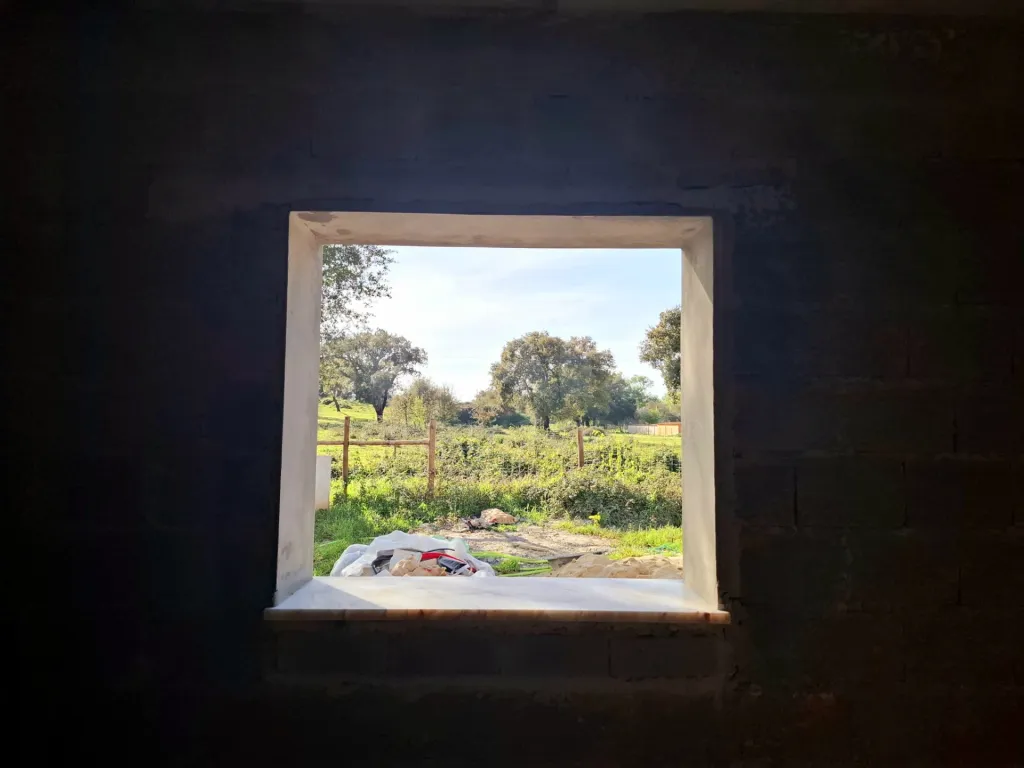 Quinta T4 com 9 mil m2 em Santiago do Cacém, Cercal do Alentejo