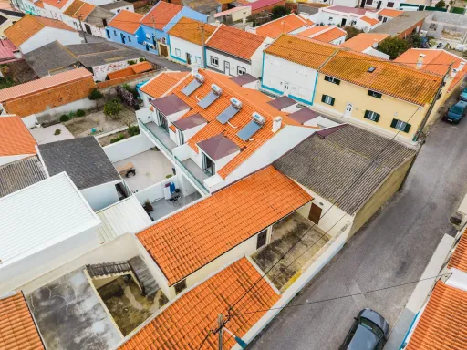 Apartamento T1 com 2 terraços