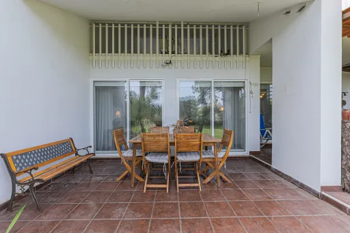 Moradia Contemporânea com terreno 700m2 em Soltroia – Próxima da Praia