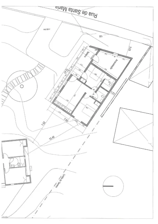 Moradia T4 térrea contemporânea com anexo T2 independente | Lote com 10.400 m² | Alvorninha