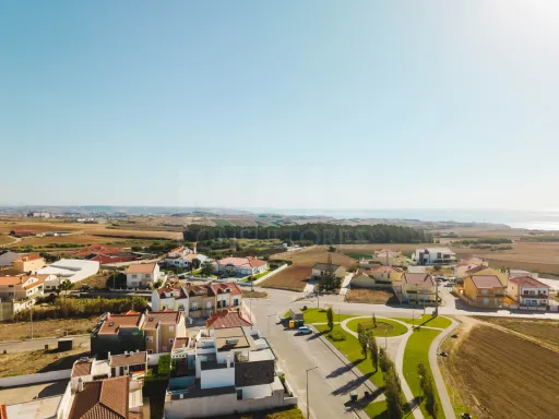 Moradia T3+1, Garagem, Espaço Exterior e Varanda Panorâmica e uma vista
