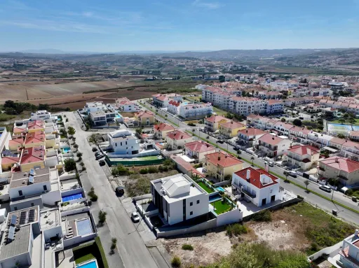 Lote Urbano | Praia da Areia Branca | 294 m²