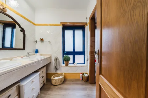 Apartamento T3 Duplex | Piscina | Bombarral Centro