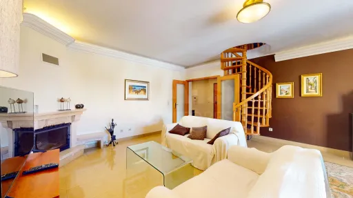T3 Duplex com Vista Mar e Serra de Sintra – São Domingos de Rana