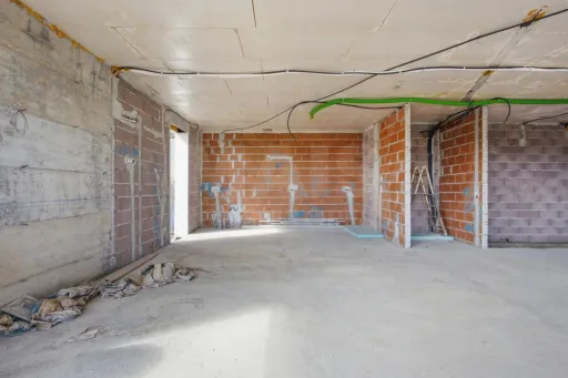 Moradia T4 com piscina em lote de 759m2 em Amoreira Óbidos