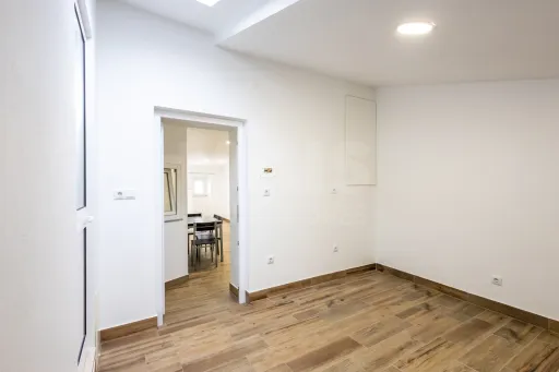 O Seu Refúgio Térreo T2 Remodelado: Conforto e Modernidade em Aljubarrota