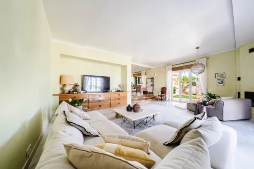 Moradia T5 em Lourinhã com Vista Mar, Piscina Aquecida e Jardim