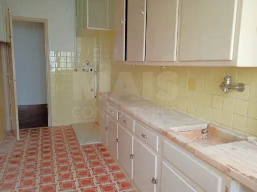 Excelente Apartamento T2 Ajuda