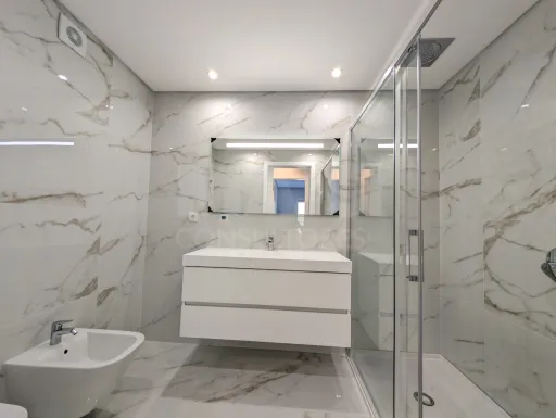 Urbanization Torres do Palácio, T2, ground floor with terrace and box