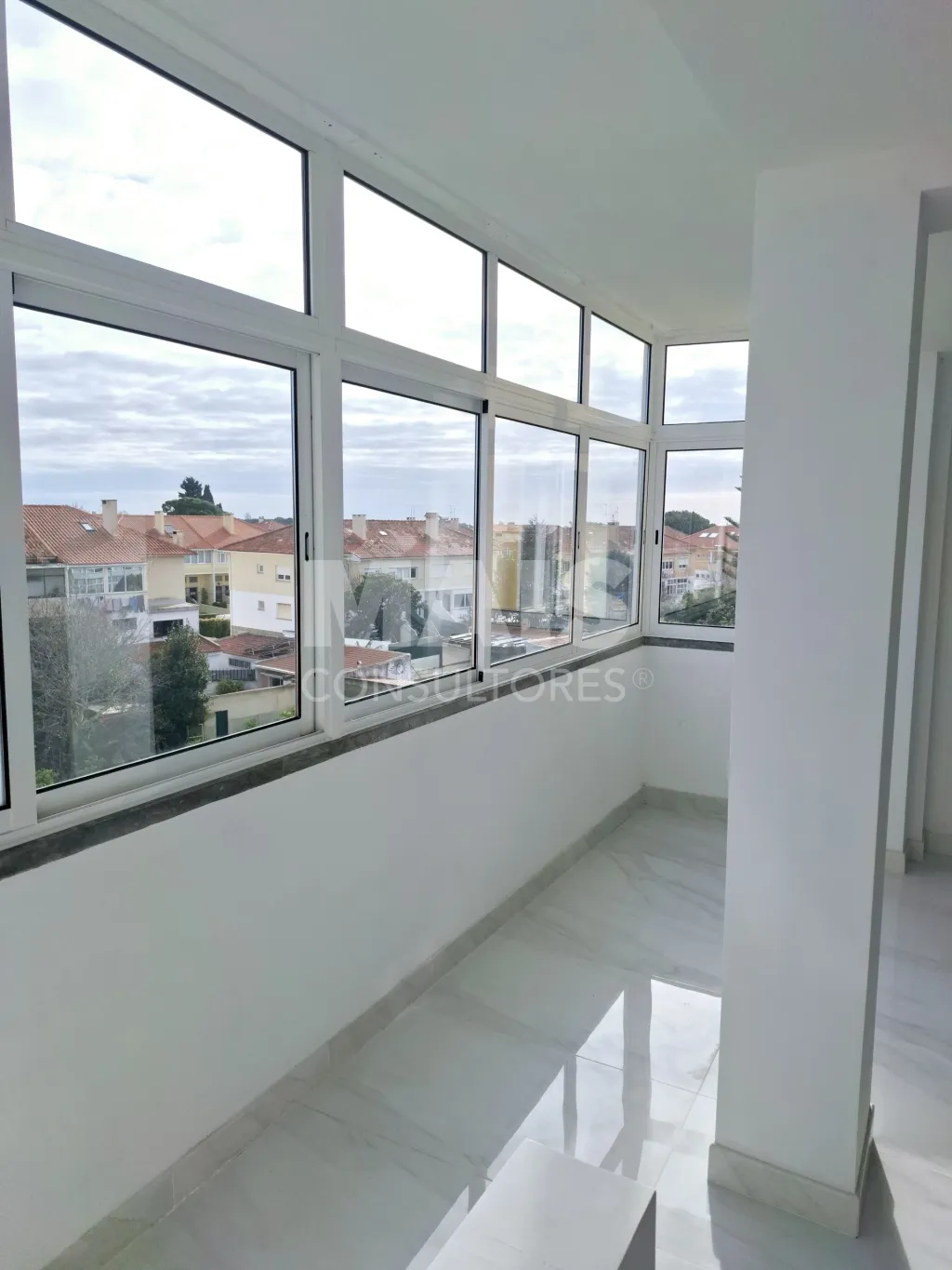 Apartamento T3 em Carcavelos, Cascais